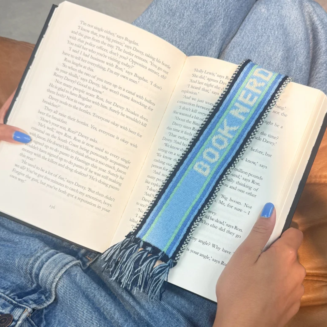 Book Scarf | Book Nerd