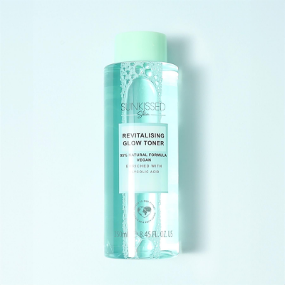 Revitalising Glow Toner
