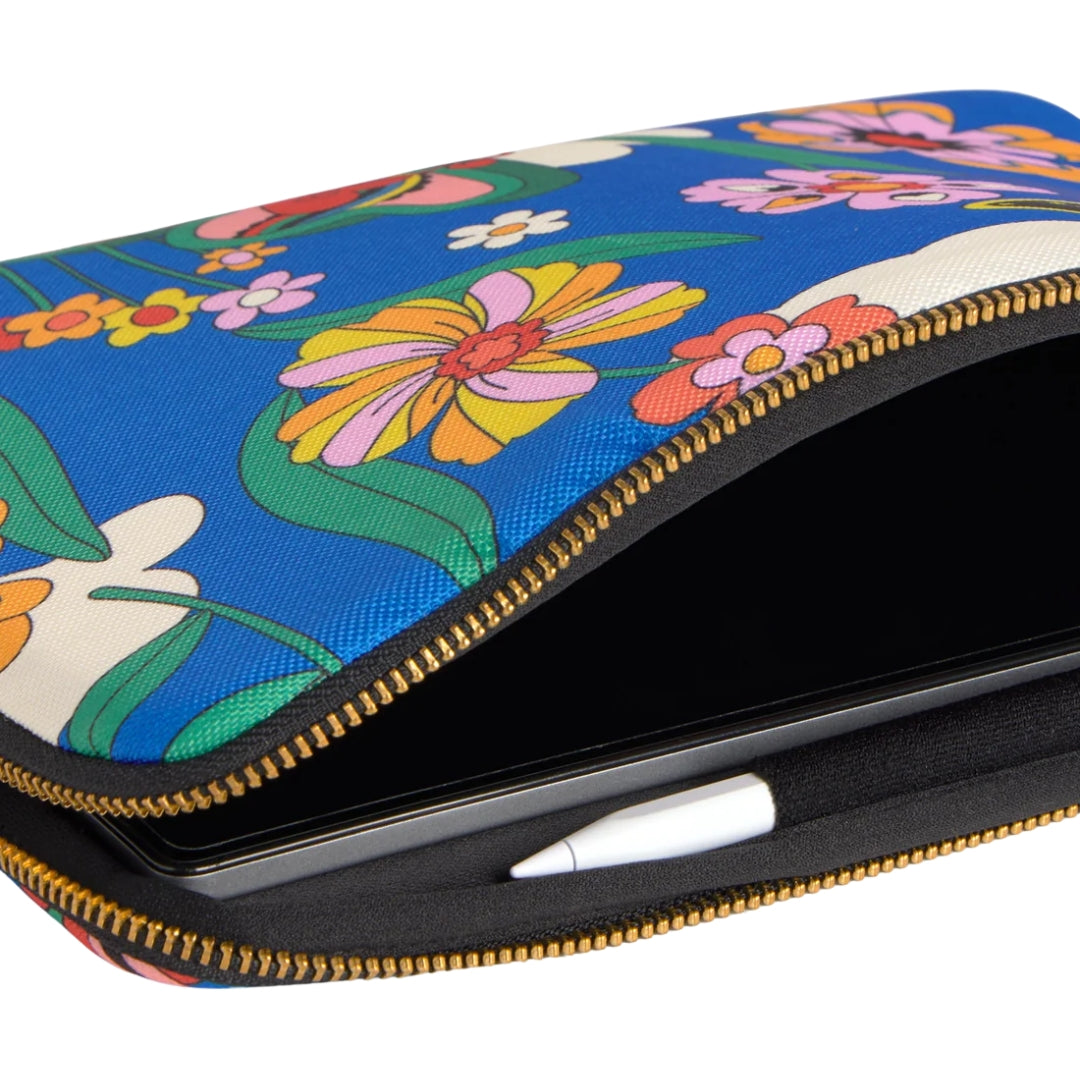 iPad Sleeve | Happyland