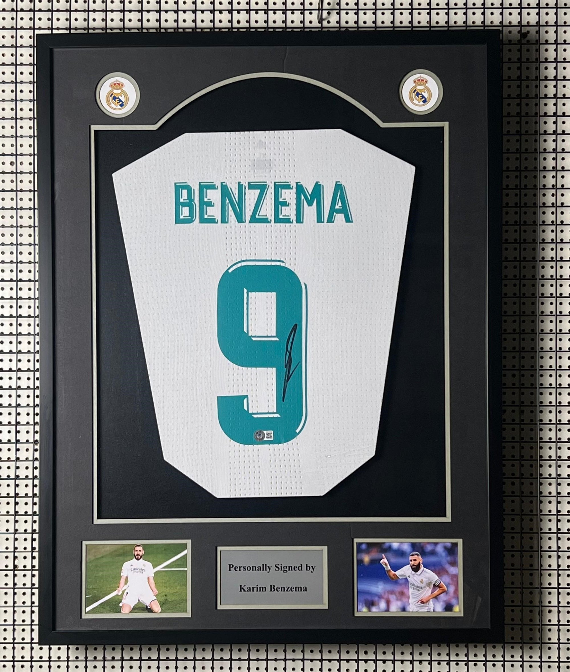 Karim Benzema Jersey PERSONALLY SIGNED AND FRAMED